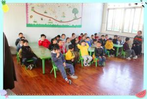 “愛心灌溉<div   id=